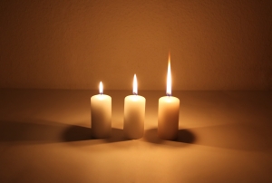 Movie multiwick cand. 4x8 cm Cream candle with triple wick